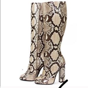 Authentic Gucci Python 🐍 Boots